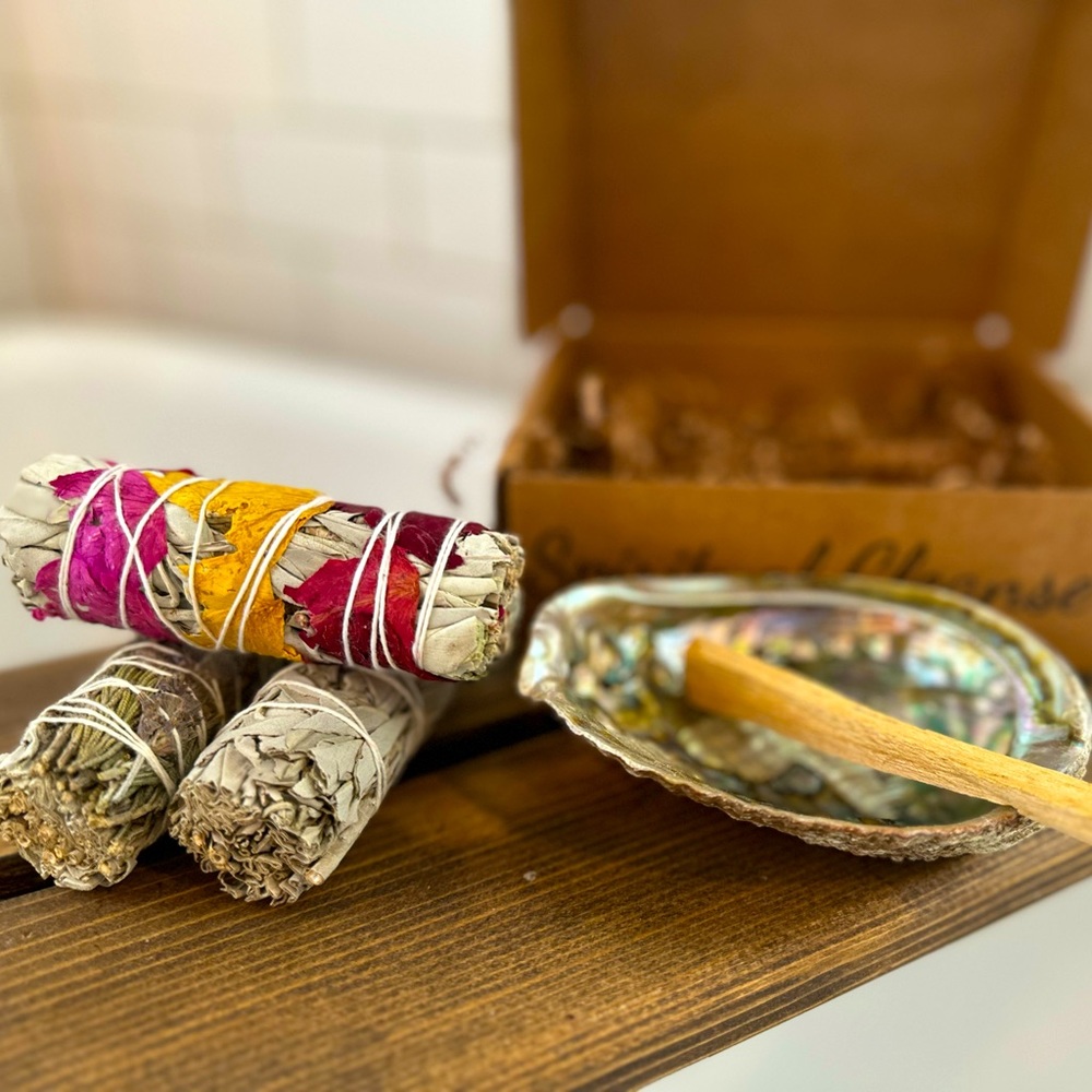 SMUDGE KIT by SACRED BOX - NIB!